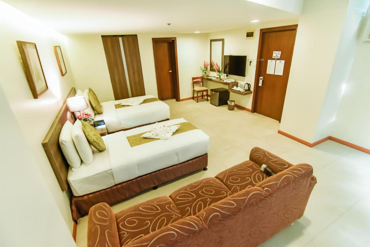 סבו Rajah Park Hotel By Hiverooms מראה חיצוני תמונה