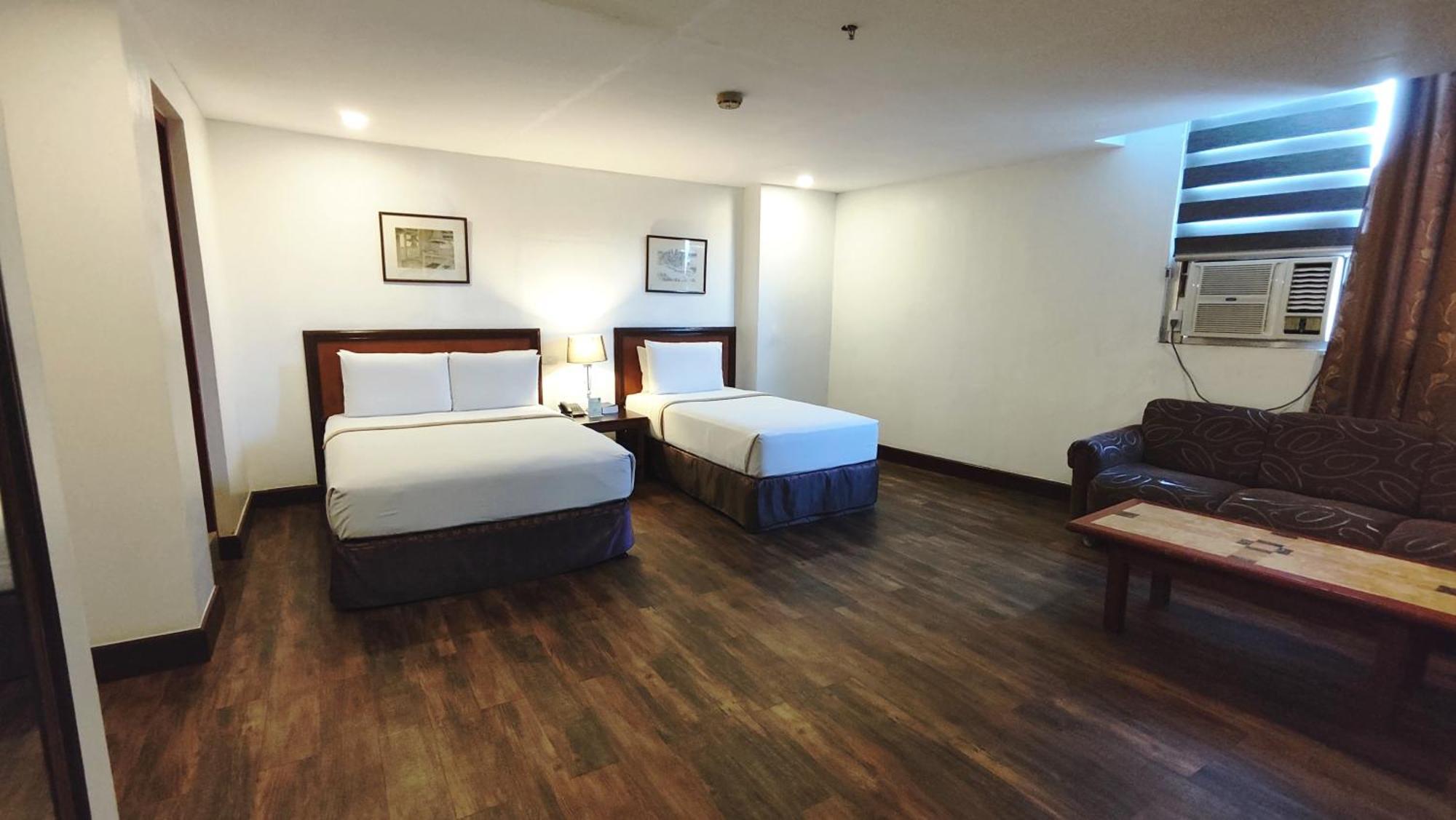 סבו Rajah Park Hotel By Hiverooms מראה חיצוני תמונה