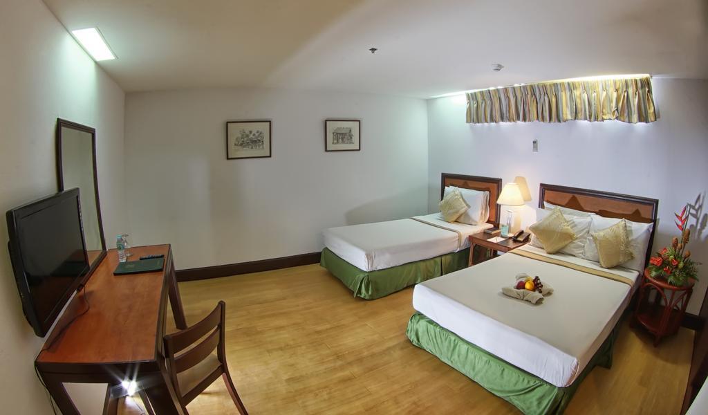 סבו Rajah Park Hotel By Hiverooms מראה חיצוני תמונה